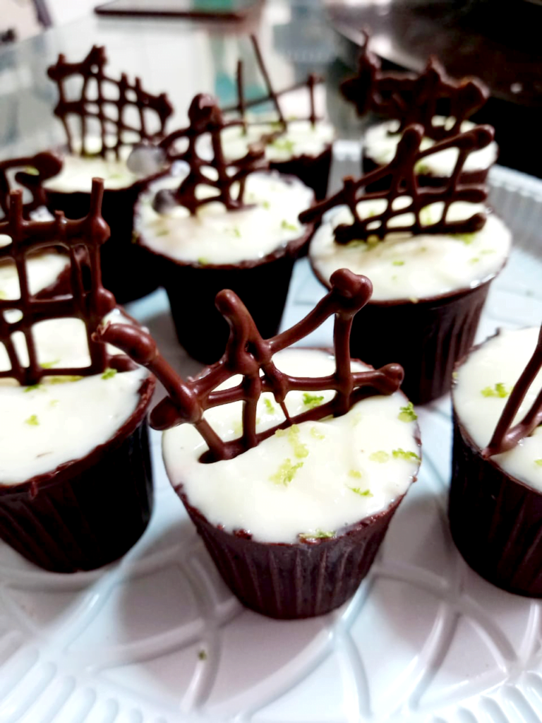 Copinho de Chocolate - Recheio de mousse de Limão